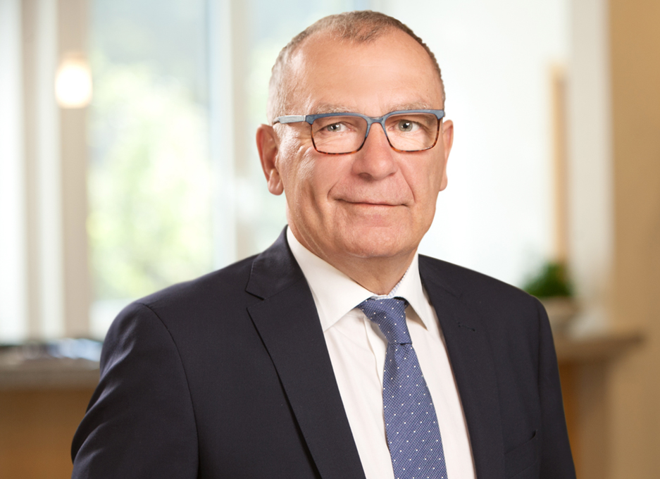 Eugen Fiedler überzeugt als erfahrender Vertriebsprofi seit dem 1.7.2019 Fachhändler und Fliesenleger vom Mehrwert durch den Einsatz von Blanke-Zubehörprodukten.|Foto: Blanke