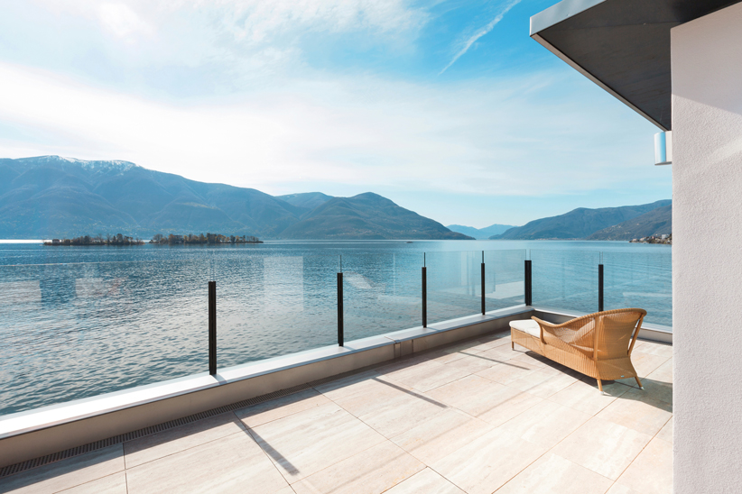 Mit BLANKE STELZ-TEC bietet der Iserlohner Systemanbieter im Bereich Fliesenzubehör Blanke Systems eine durchdachte und praxisnahe Stelzlager-Serie für den Outdoor-Bereich an.|Foto: Blanke
